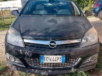 opel astra gtc 2010