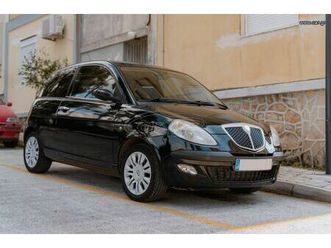 lancia ypsilon 2006 momo design