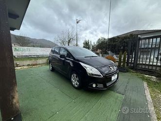 peugeot 5008 1