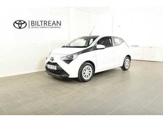 toyota aygo 5-dörrar 1.0 vvt-i x-play backkamera