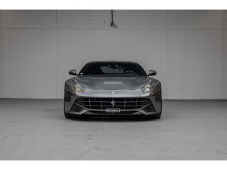 ferrari f12 berlinetta *grigio ferro / origine france*