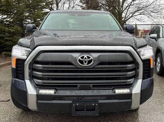 toyota tundra limited /carfax/панорама/подгрев/обдух/клип