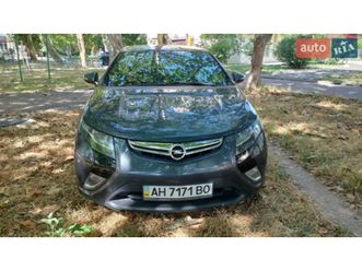 opel ampera 2012