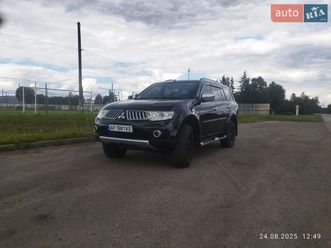 mitsubishi pajero sport 2011