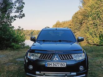 mitsubishi pajero sport 2013