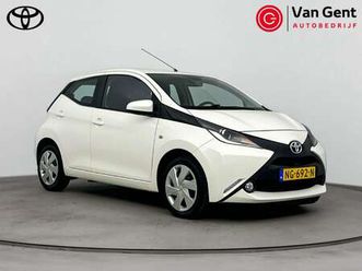 toyota aygo 1.0 vvt-i x-play | airco | camera | elektrische ramen voor | bluetooth