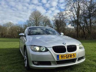 320i executive coupe