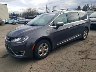 chrysler pacifica hybrid limited