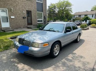 2005 ford crown victoria lx