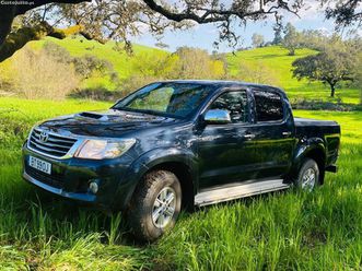 toyota hilux cabina dupla outubro/12
