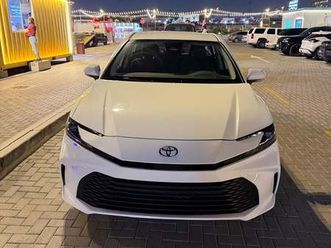 toyota camry xle 2.5l hybrid