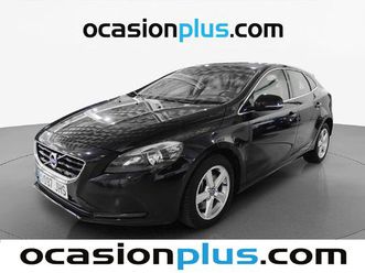 volvo v40 d3 momentum (150 cv)