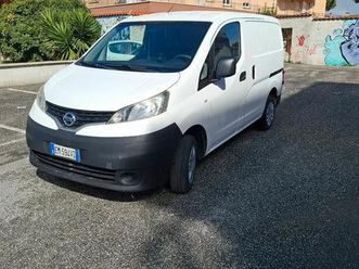 nissan nv 200