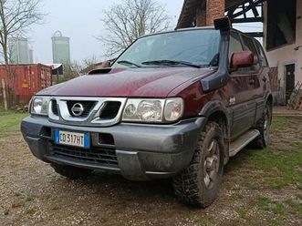 nissan terrano 2 3.0 passo lungo