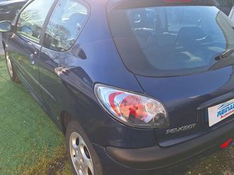 peugeot 206 1.4 hdi c/estofos em pele do gti impecável de dezº. dezembro/02