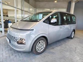 2.2d executive 9-seater