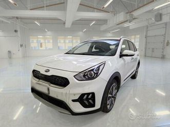 kia niro 1.6 hev gdi style dct 5 porte berlina