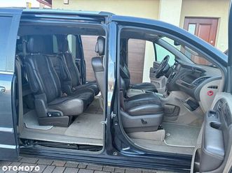 lancia voyager 2.8crd platinum