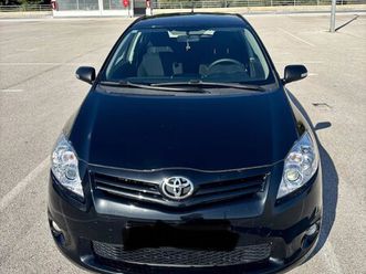toyota auris 1.33 vvt-i – 149tkm, 2. vlasnik, dupli set felgi