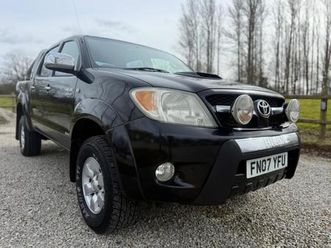 2007 toyota hilux invincible d/cab pick up 3.0 d-4d 4wd auto pick up diesel automatic