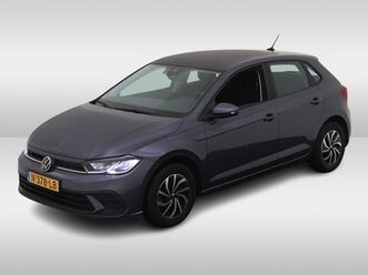 volkswagen polo 1.0 tsi life / carplay / airco / parkeer sensoren / 15'' lmv