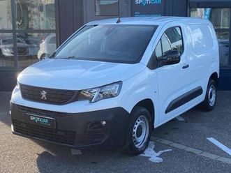 standard 1.6 bluehdi 100ch premium