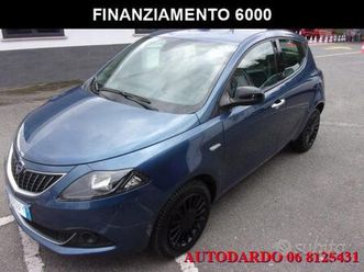 lancia ypsilon 1.0 firefly 5 porte s&s hybrid ec