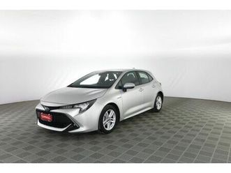 corolla 1.8 hybrid business