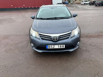 kombi 2.2 d-4d automatisk