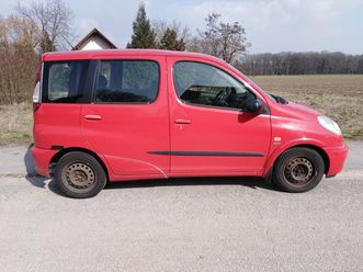 toyota yaris verso 1.3 - tüv bis 02.2026 - 1488€ vb