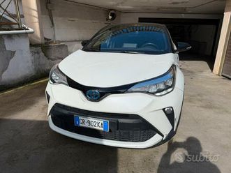 toyota c-hr 2.0h e-cvt trend
