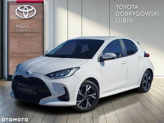 toyota yaris hybrid 1.5 style