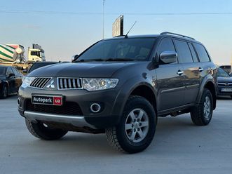 mitsubishi pajero sport 2013