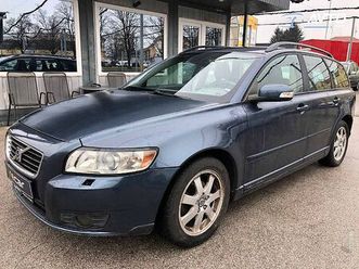 volvo v50 1.6d xenon-delno usnje-temp-auto klima-alu 16 col