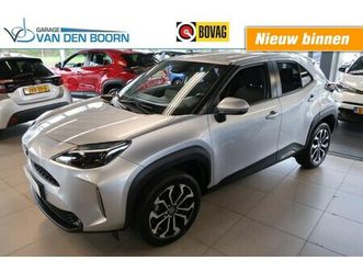 toyota yaris cross - 1.5 hybrid team d, dode hoek monitor, navi, apple carplay/ android auto, etc