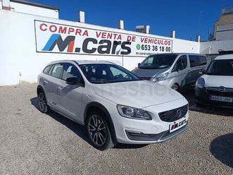 volvo v60 cross country 2.0 d3 summum