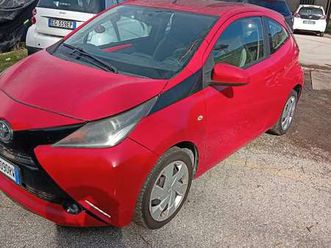 aygo i 2012 3p 1.0 active connect my14