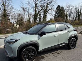 toyota yaris cross hybrid premiere edition awd-i 2024