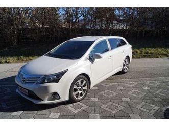 toyota avensis 2,2 d4-d 150 d-cat premium aut.