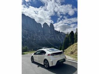 opel ampera e-pioneer (automata) zöld rendszámmal