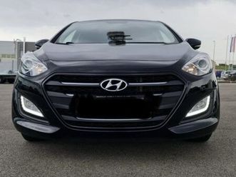 hyundai i30 1,6 crdi max opema navi, 2011 god.