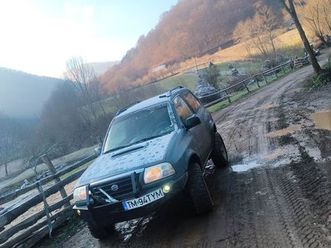 vând suzuki grand vitara sau schimb poieni