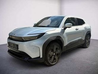 toyota urban cruiser elektro awd 61kwh lounge aut.