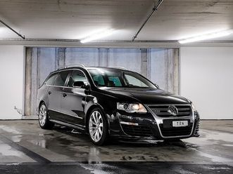 passat variant r36 4motion vr6 motor / 4motion / keyless / moccabraun metallic / ahk / 8-fach / schiebedach