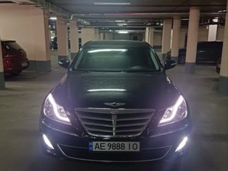 hyundai genesis 2013