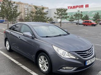 hyundai sonata 2011