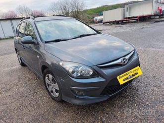 hyundai i30 sw 2011---1.6 diesel