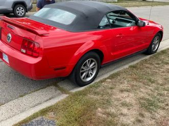 2005 ford mustang convertible