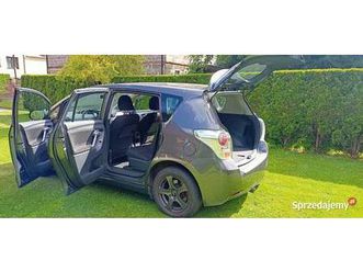 samochód toyota verso 1,8 benzyna niski przebieg 127.000km,spalanie 7l,stan kobiernice - sprzedajemy.pl