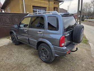 vând suzuki grand vitara limited 2.5 v6